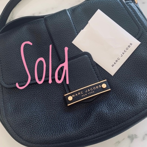 Marc Jacobs Handbags - Marc Jacobs Crossbody Traveler Messenger Purse Bag